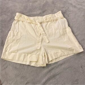 Hoss Intropia Women's Cream Shorts, US8